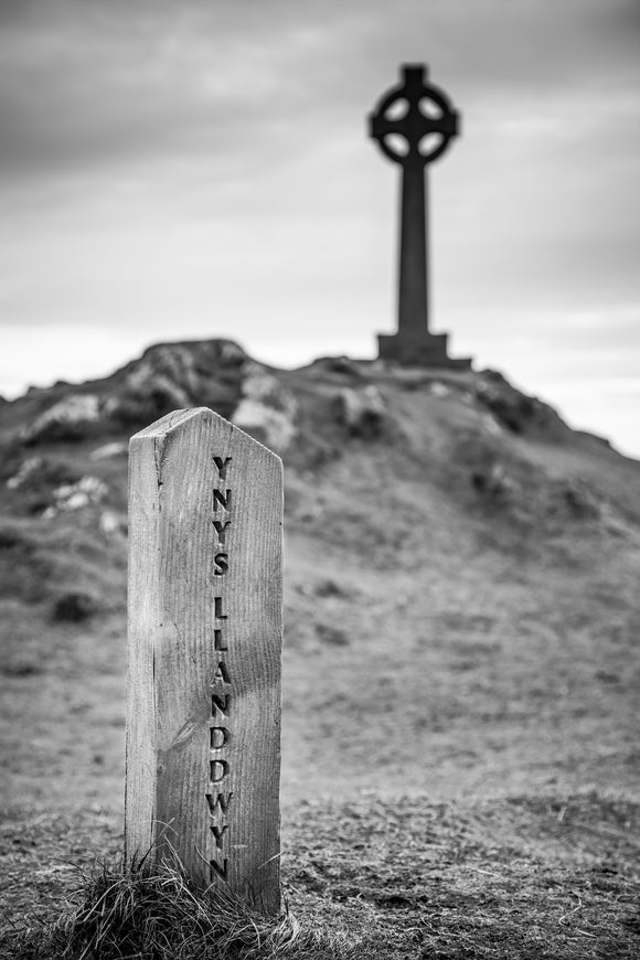 LDS0302 - Llanddwyn Island B&W